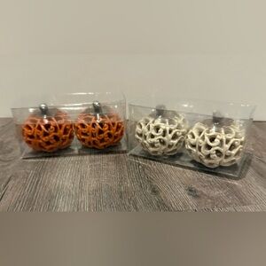 Pretty Small Scrolled Pumpkins- 4 total pumpkins- NIB